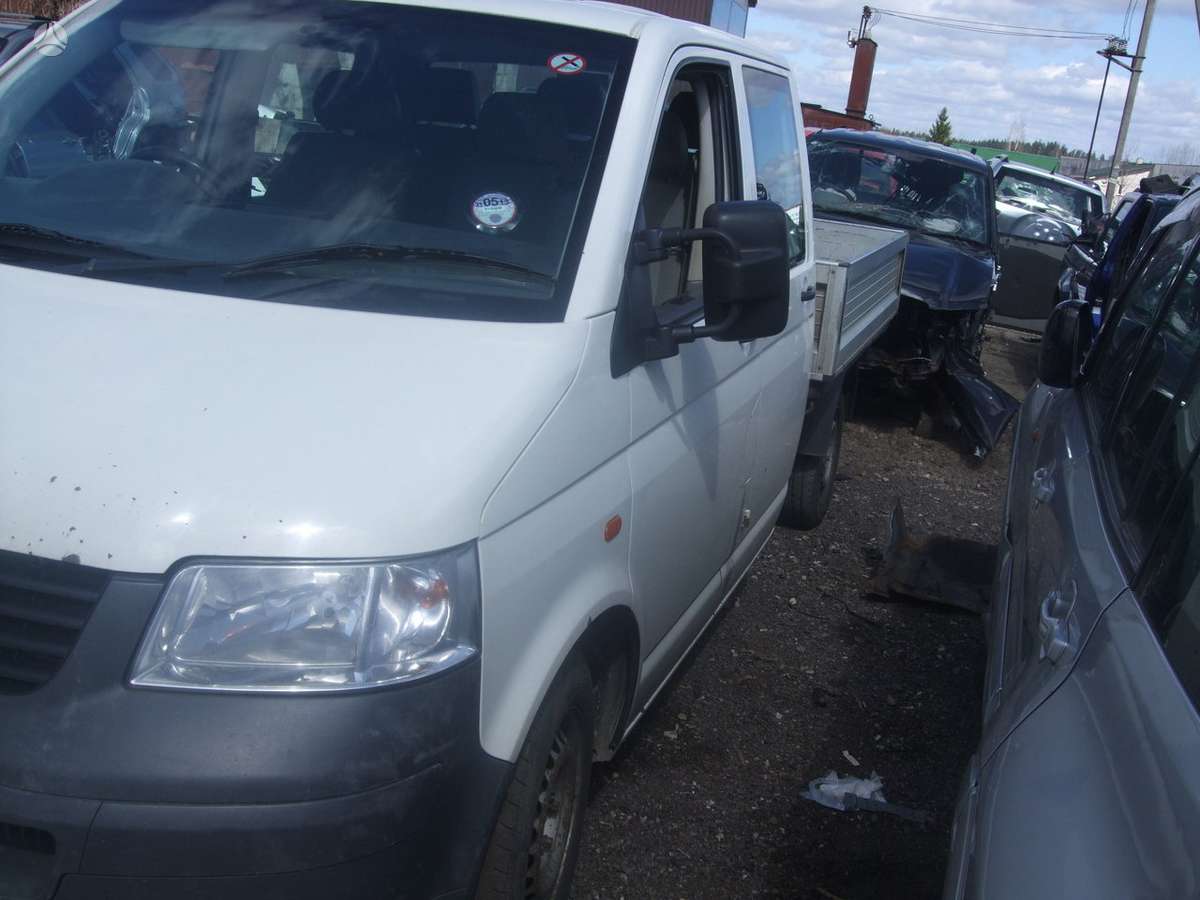 Volkswagen Transporter T5, cargo vans
