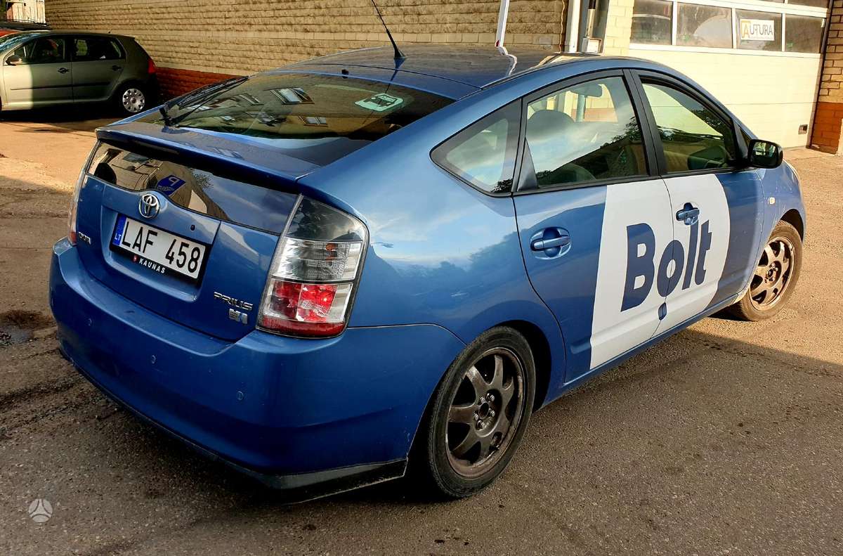 Toyota Prius, hečbekas
