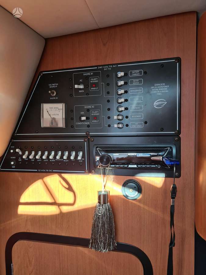 Crownline 315, яхты / катера