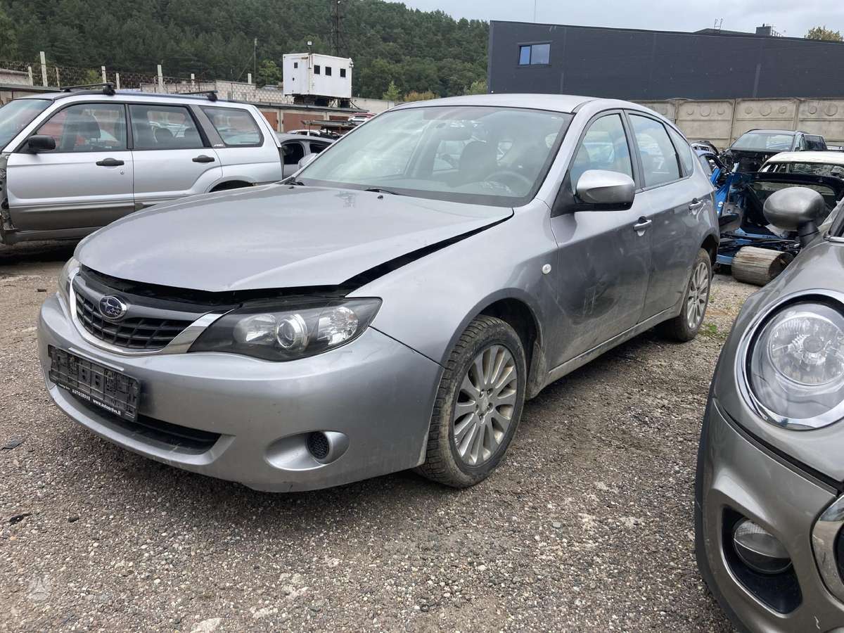Subaru Impreza dalimis