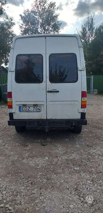 Mercedes-Benz Sprinter, passenger vans