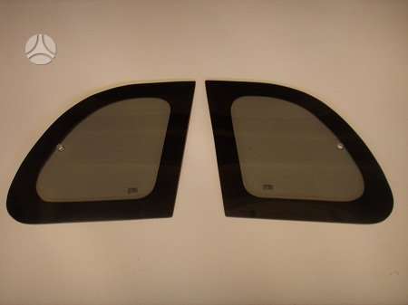 Nissan Navara windows