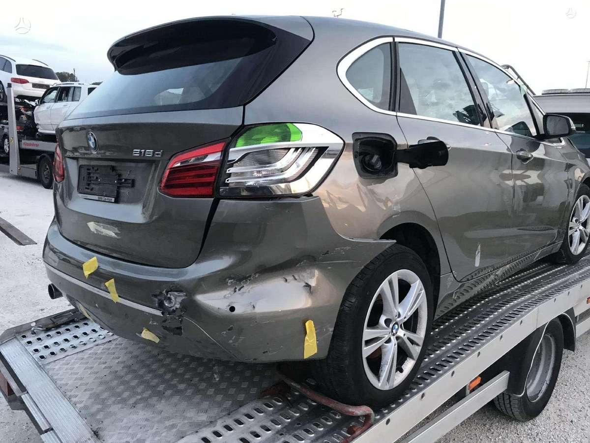 BMW 218 Active Tourer dalimis. 78 000km