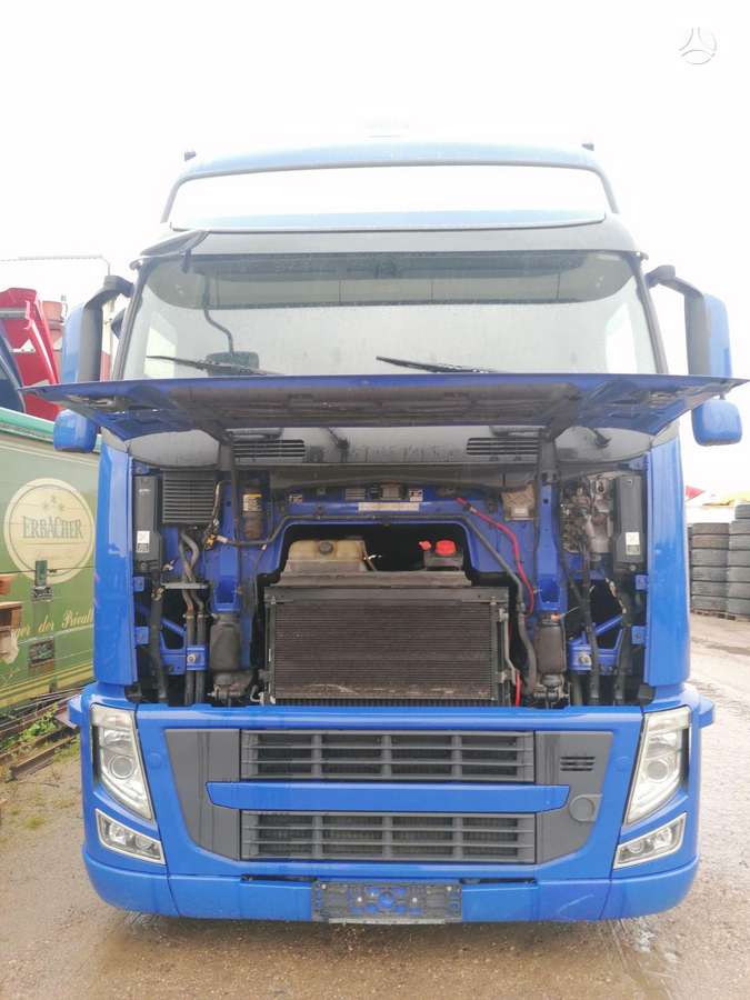 Volvo FH13, semi-trailer trucks