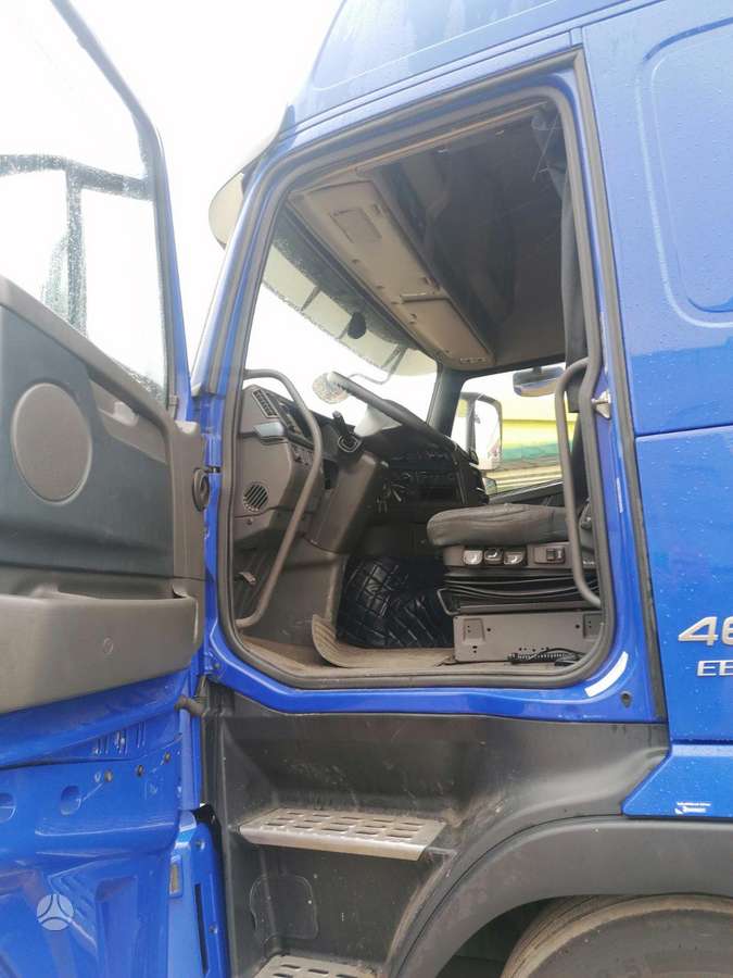 Volvo FH13, semi-trailer trucks