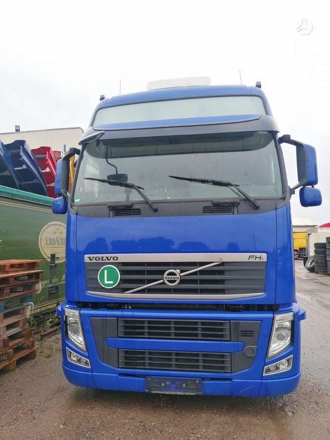 Volvo FH13, semi-trailer trucks