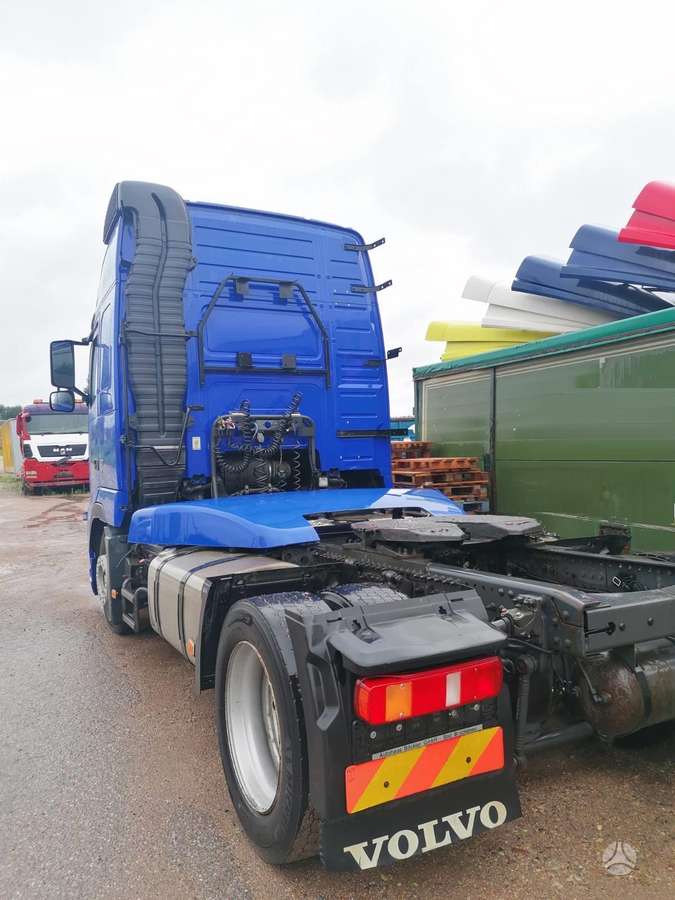 Volvo FH13, semi-trailer trucks