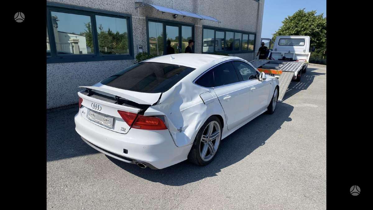 Audi A7 dalimis
