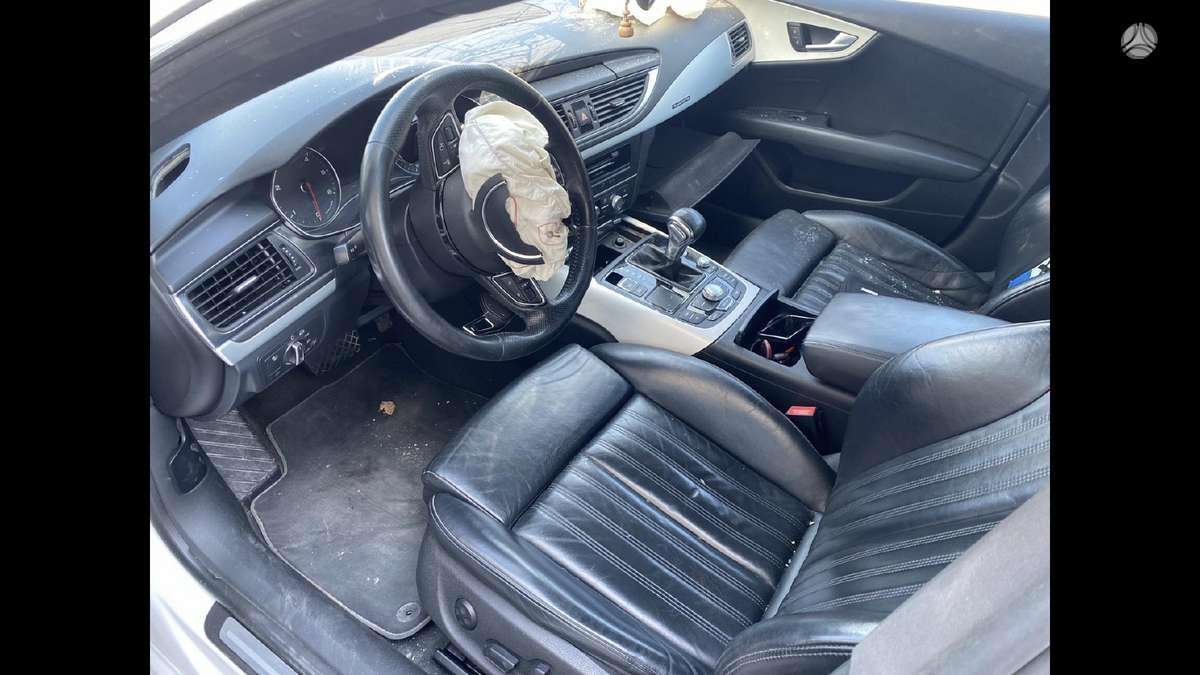 Audi A7 dalimis