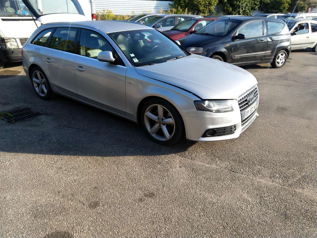 Audi A4 37069885048