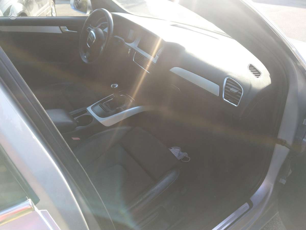 Audi A4 37069885048