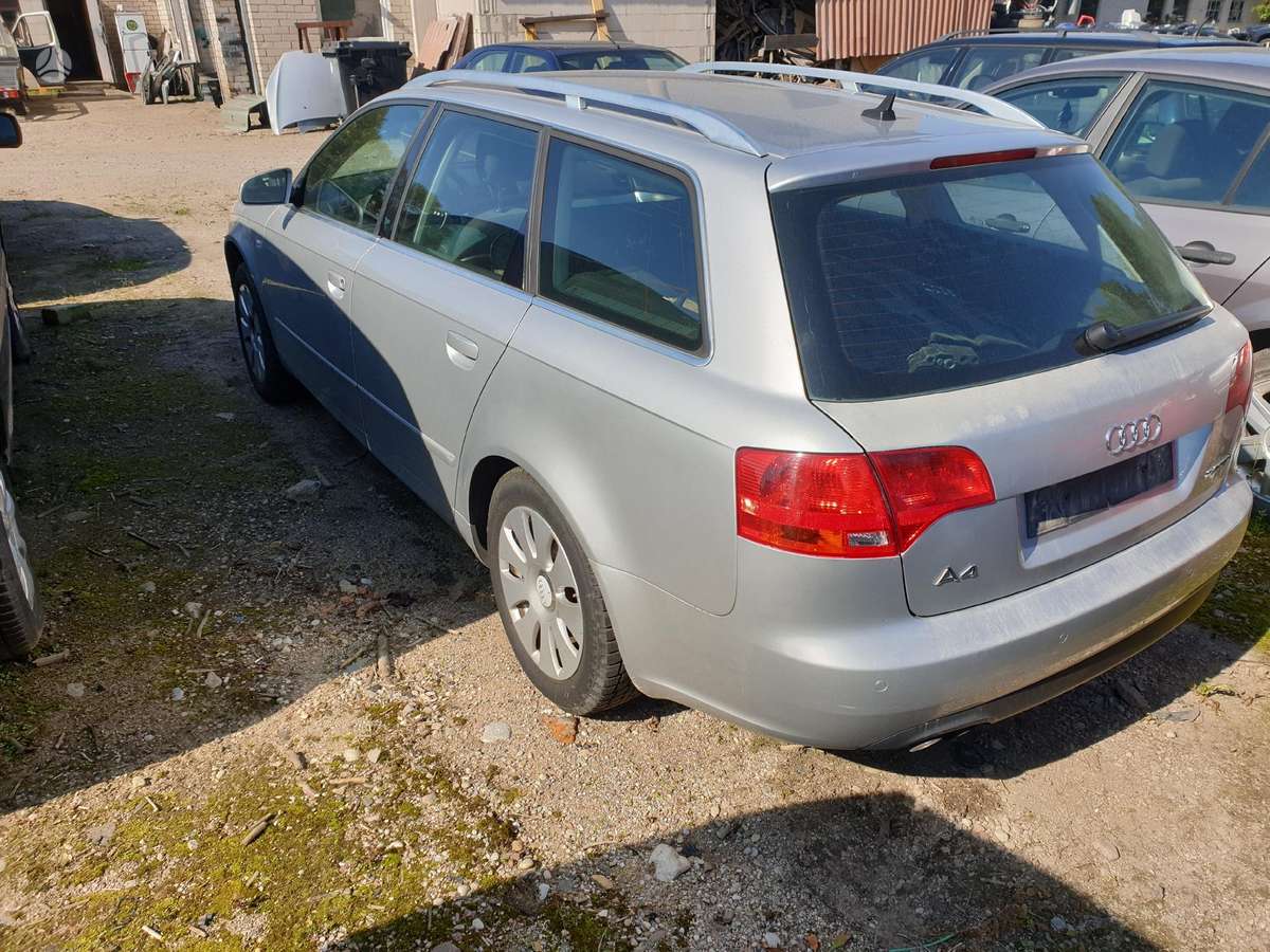 Audi A4 по частям