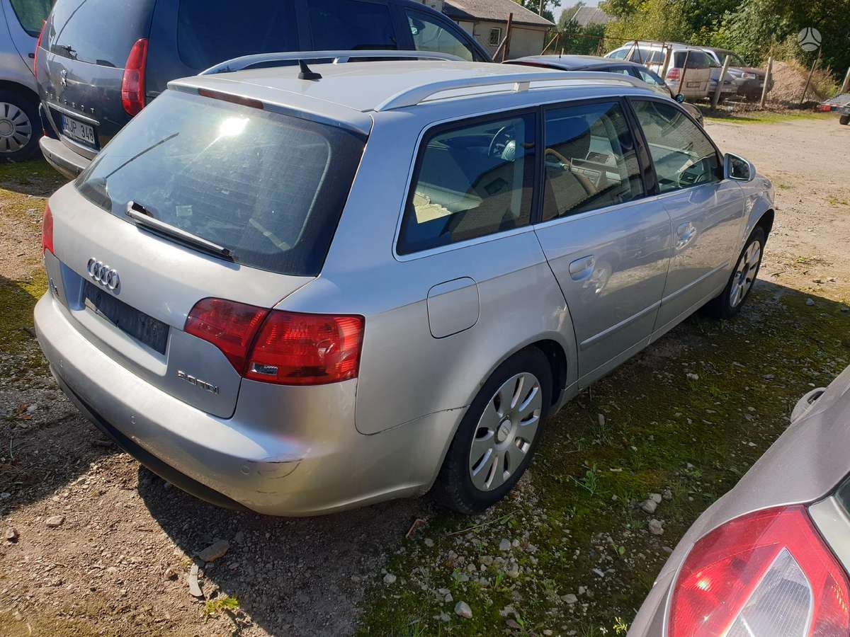 Audi A4 по частям