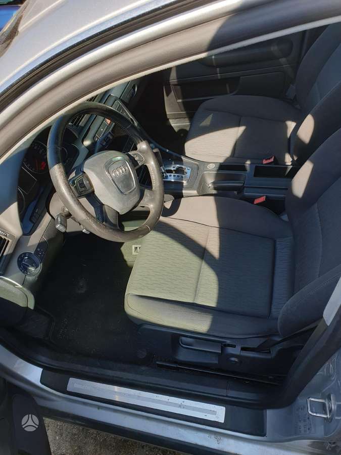 Audi A4 по частям
