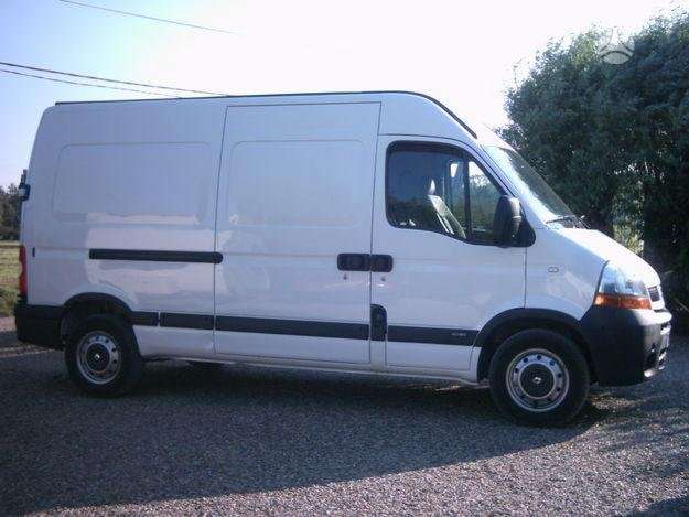 Renault Master, preču
