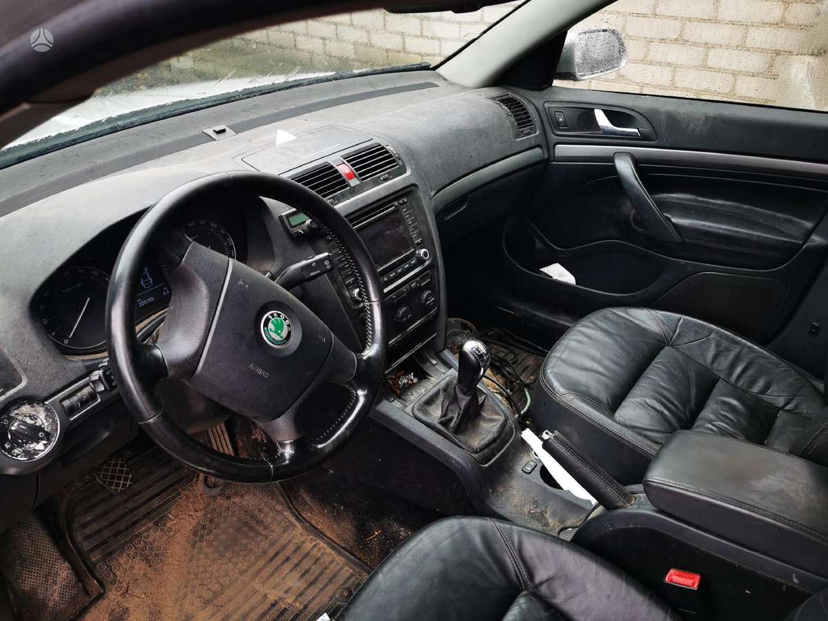 Skoda Octavia rezerves daļās