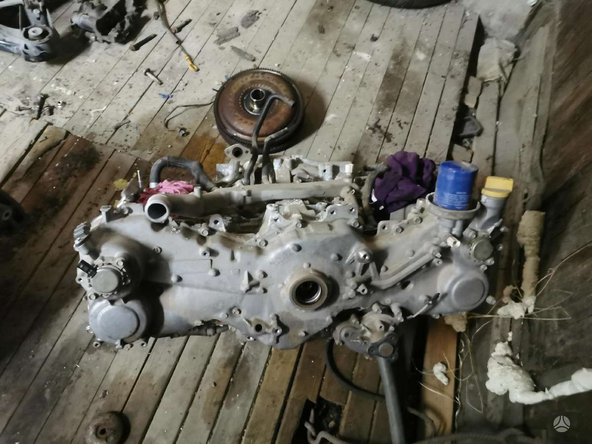 Subaru Legacy Yra ir daugiau daliu
