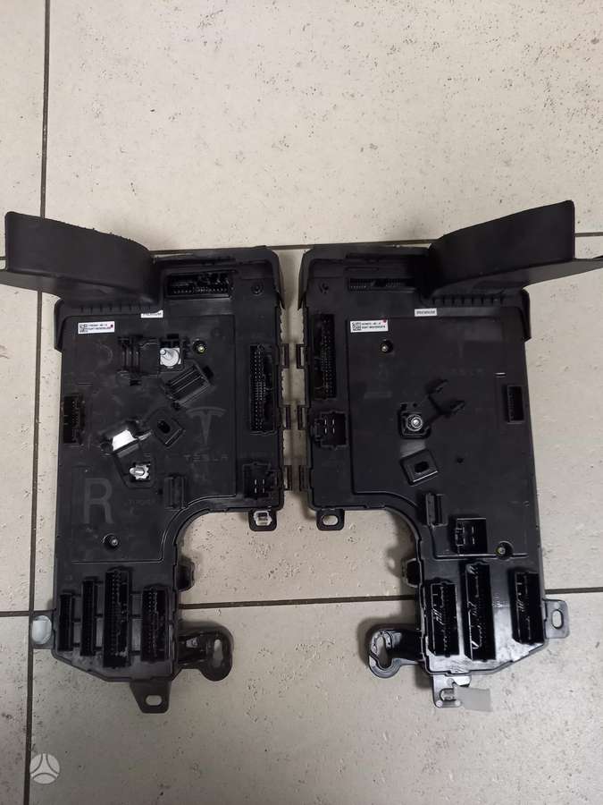 Tesla Model 3, 1527963-01 1090850-00-F  1100340-90-G 1078673-90-H  , 1527963 01 1090850 00 f 1100340 90 g 1078673 90 h