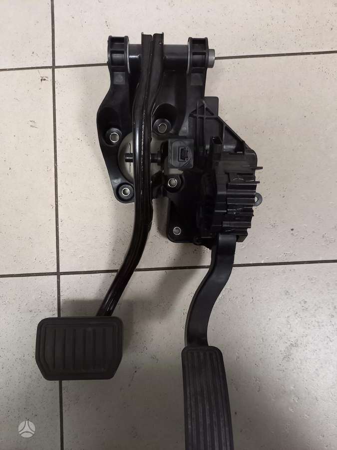 Tesla Model 3, 1527963-01 1090850-00-F  1100340-90-G 1078673-90-H  , 1527963 01 1090850 00 f 1100340 90 g 1078673 90 h
