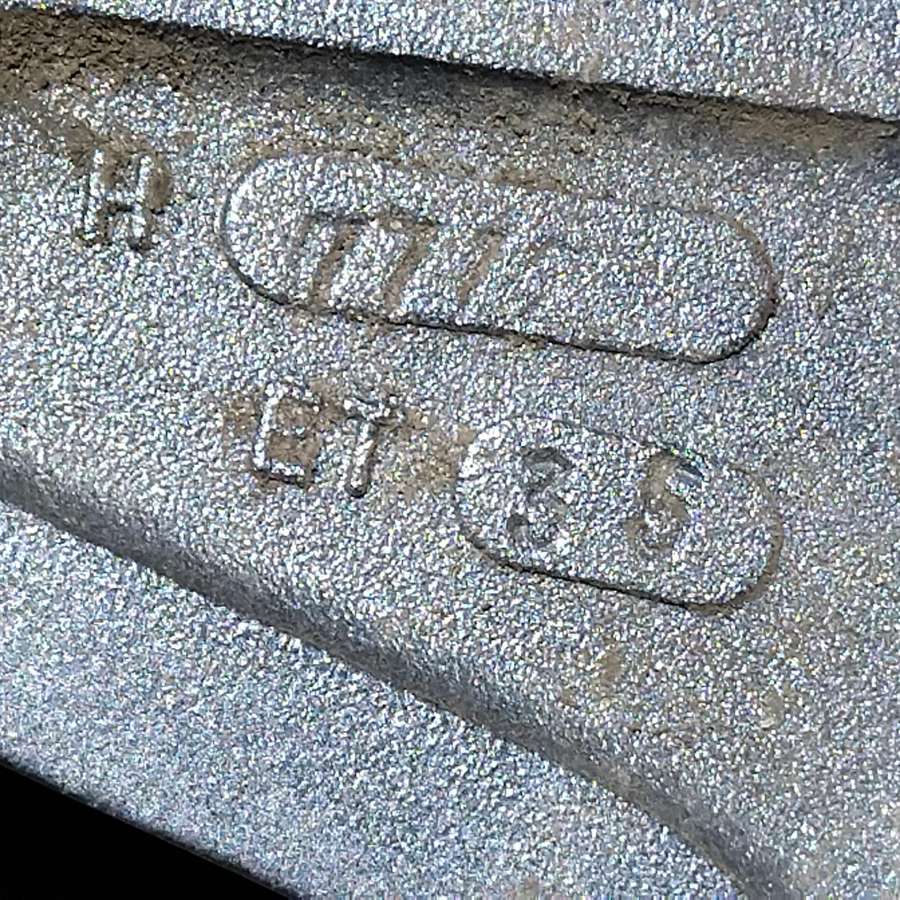 Audi Q3, lengvojo lydinio, R18