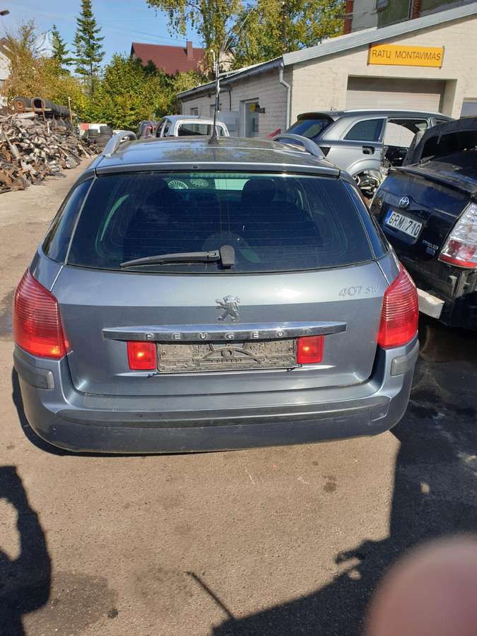 Peugeot 407