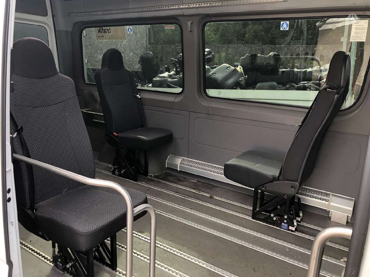 Mercedes-Benz Sprinter, cargo vans