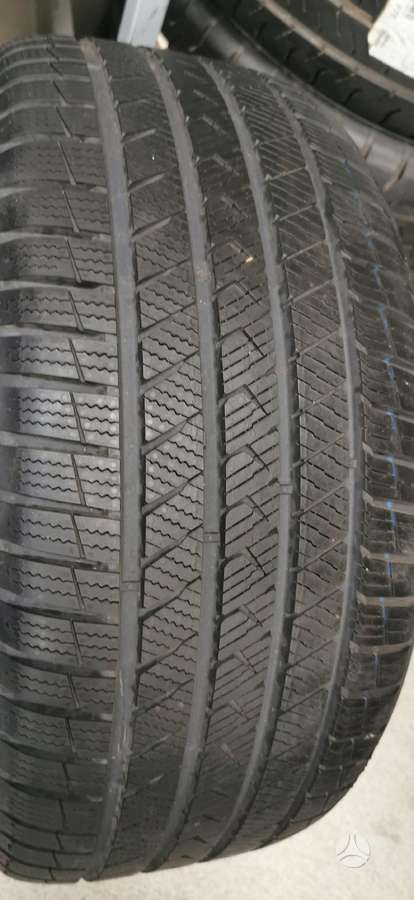 Vredestein, winter 235/35 R19