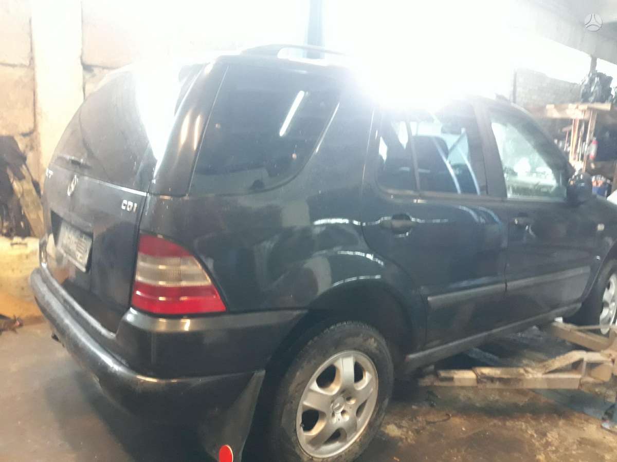 Mercedes-Benz ML270