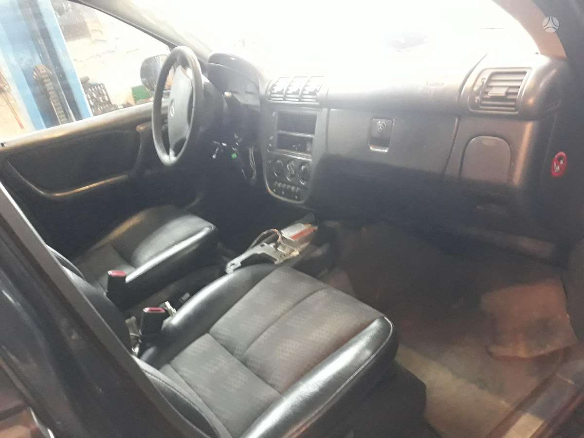 Mercedes-Benz ML270