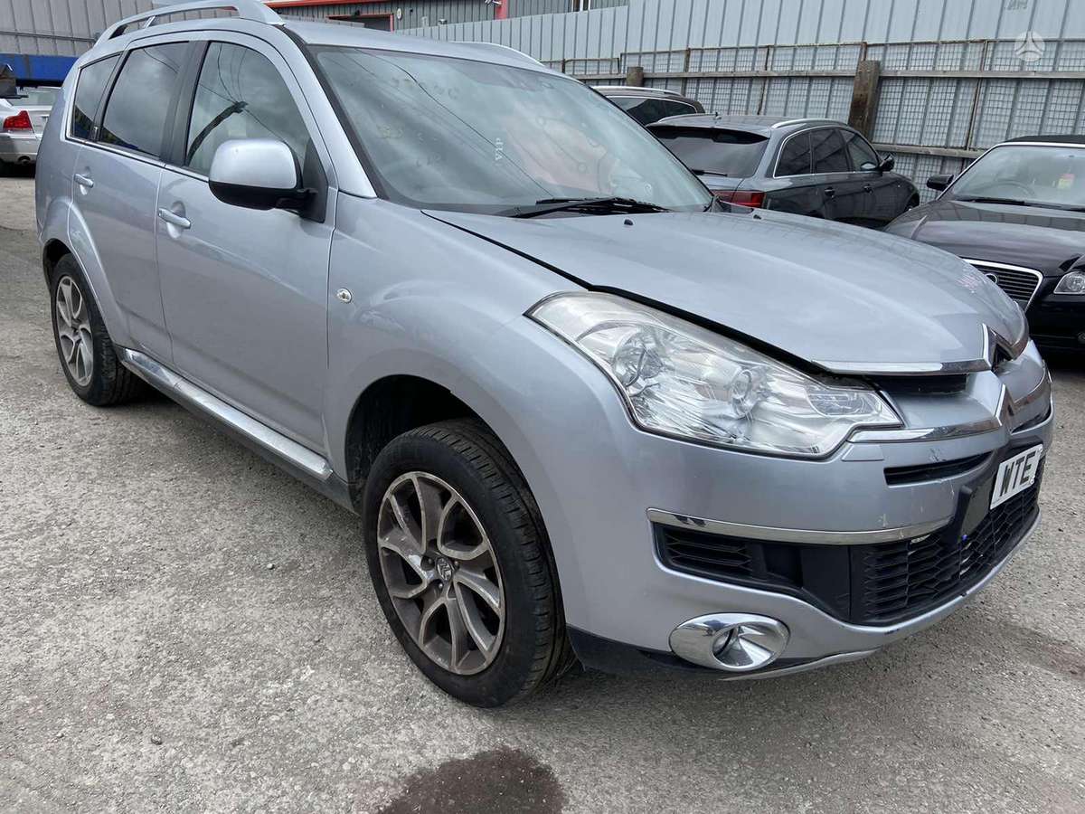 Citroen C-Crosser