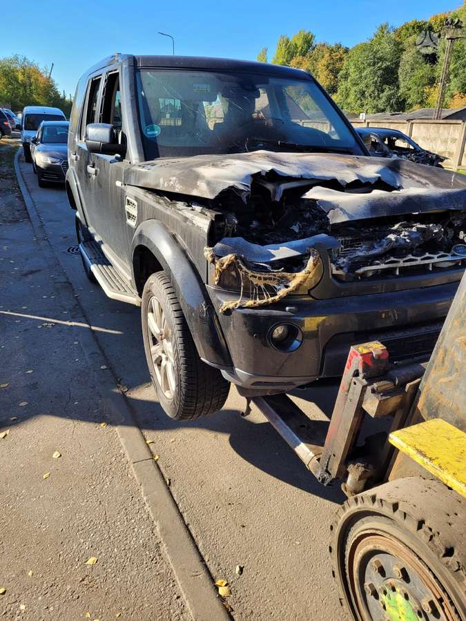 Land Rover Discovery dalimis