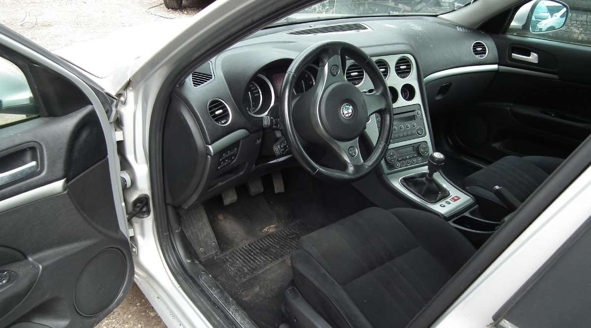 Alfa Romeo 159