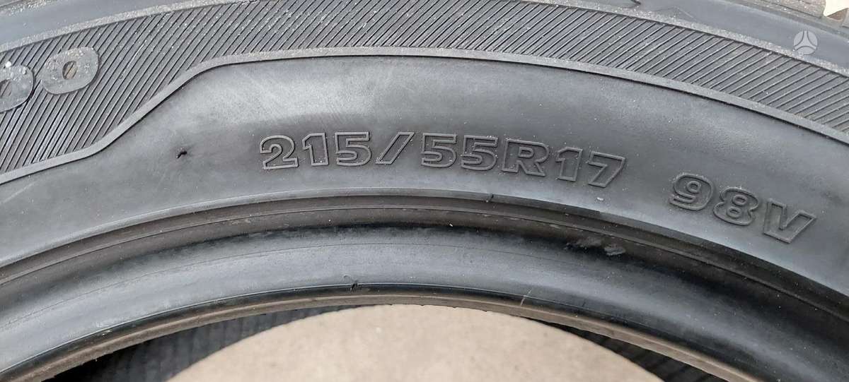 Hankook, žieminės 215/55 R17