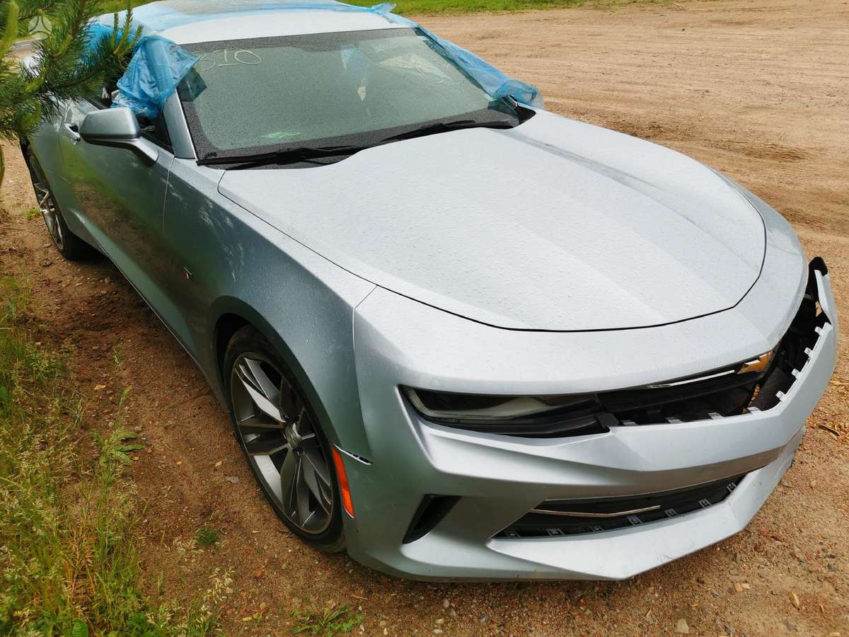 Chevrolet Camaro dalimis