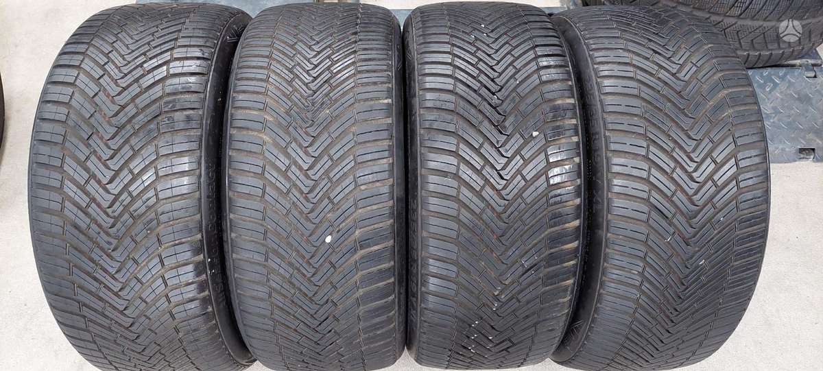 Continental, all-season 235/35 R19