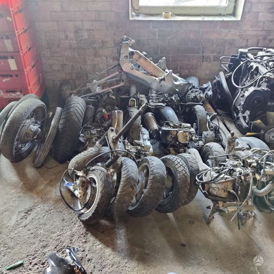 Gilera Runner, motoroleriai / mopedai