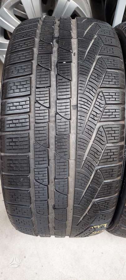 Pirelli, зимние 235/35 R19