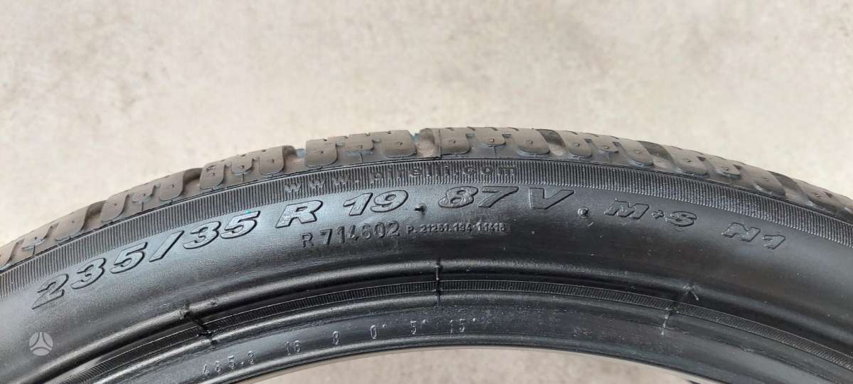 Pirelli, зимние 235/35 R19