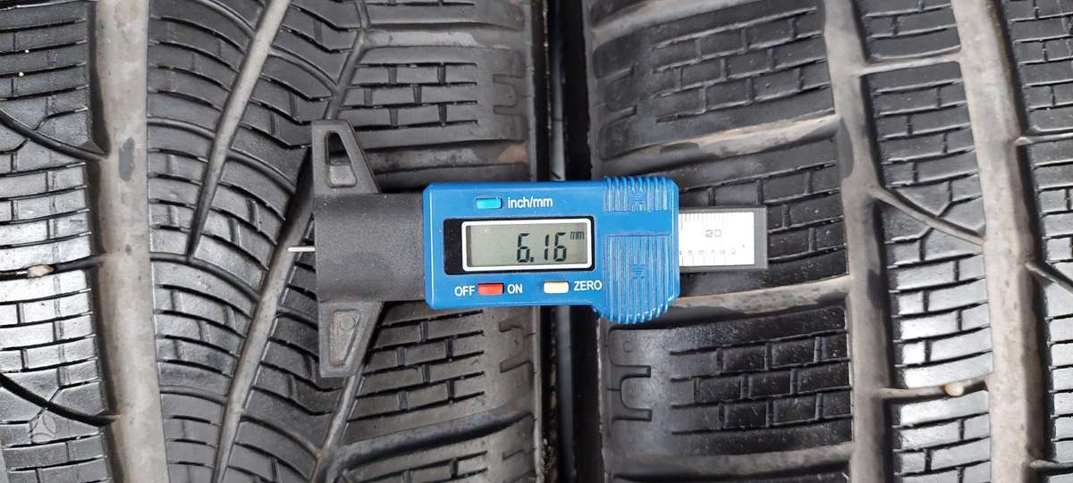 Pirelli, winter 235/35 R19