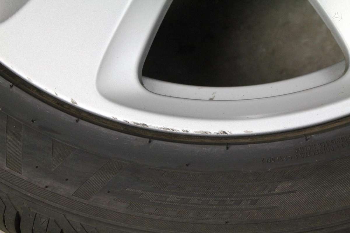 BMW „STAR SPOKE“ 243, light alloy, R17