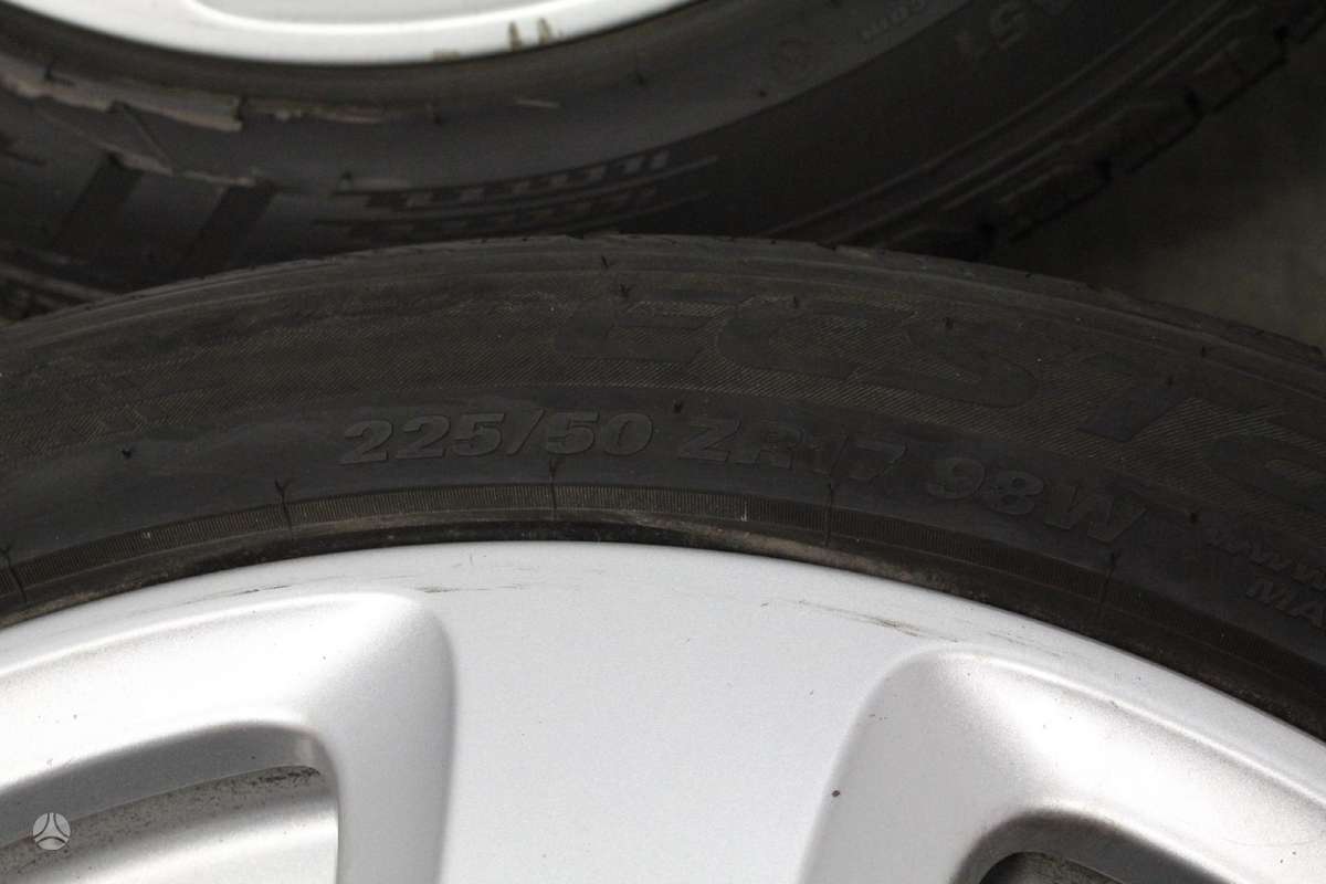 BMW „STAR SPOKE“ 243, light alloy, R17