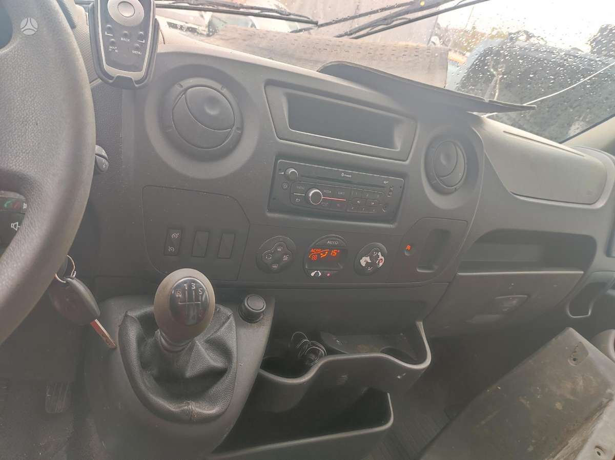Renault Master kondicioniera radiators, radiators
