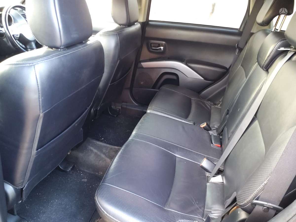 Mitsubishi Outlander rezerves daļās