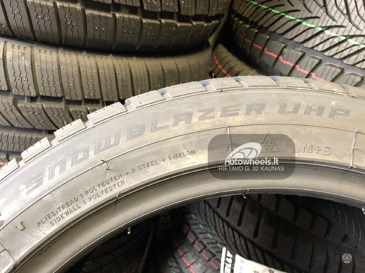 Windforce Snowblazer UHP, зимние 235/45 R18