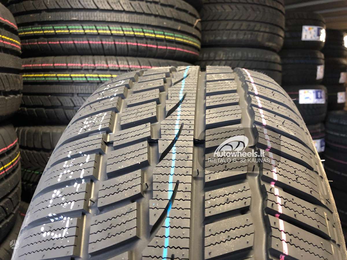 Windforce Snowblazer UHP, winter 235/45 R18