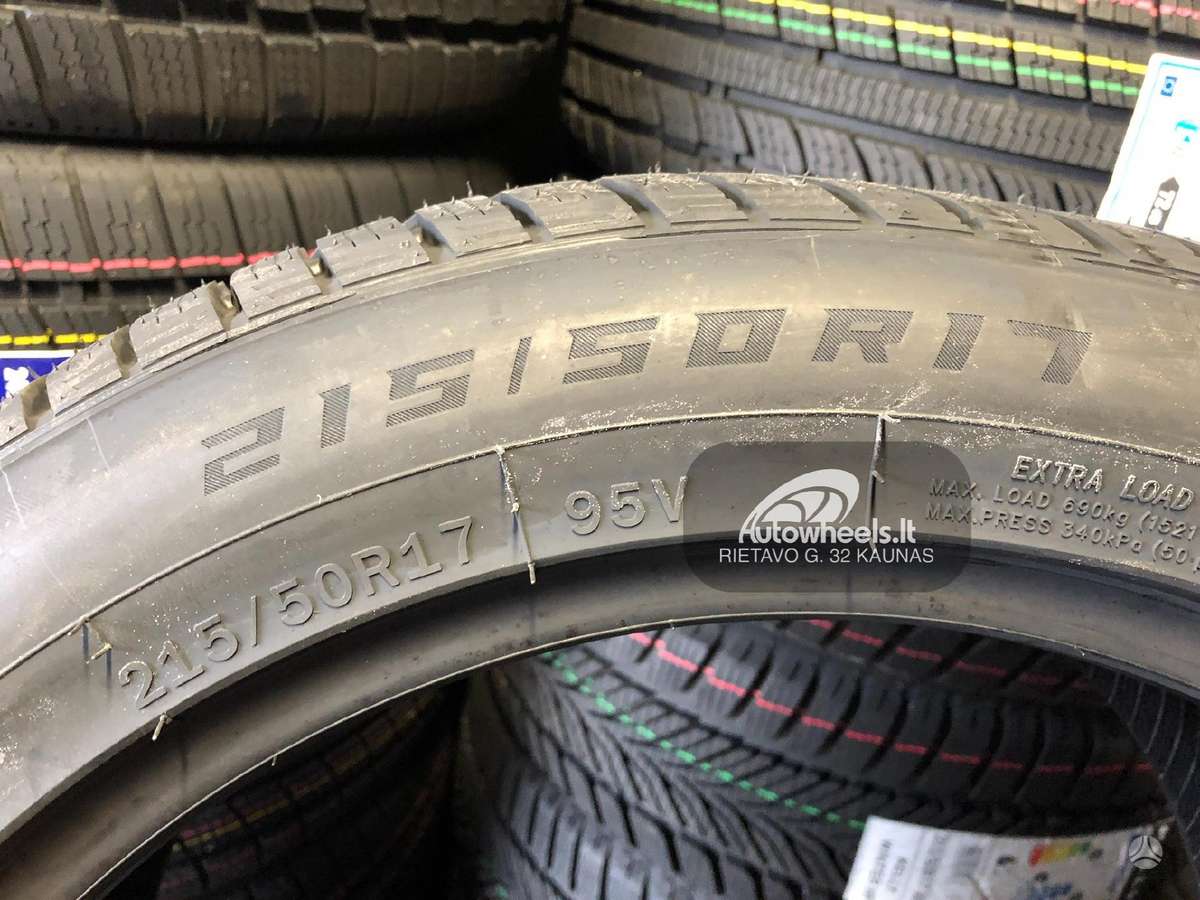 Windforce Snowblazer UHP, winter 215/50 R17