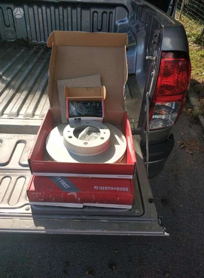 Toyota Hilux детали кузова