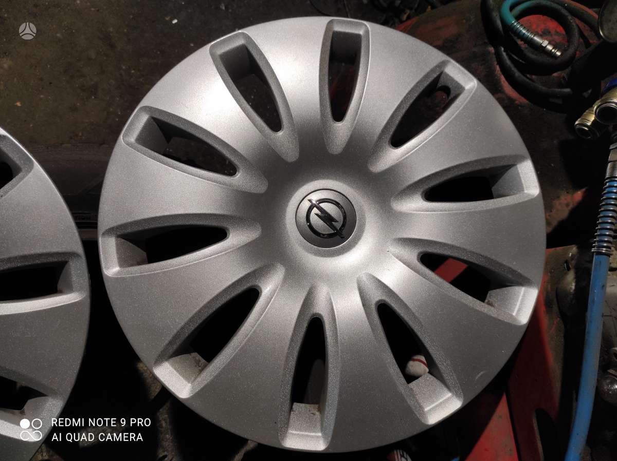 Opel, ratų gaubtai, R17