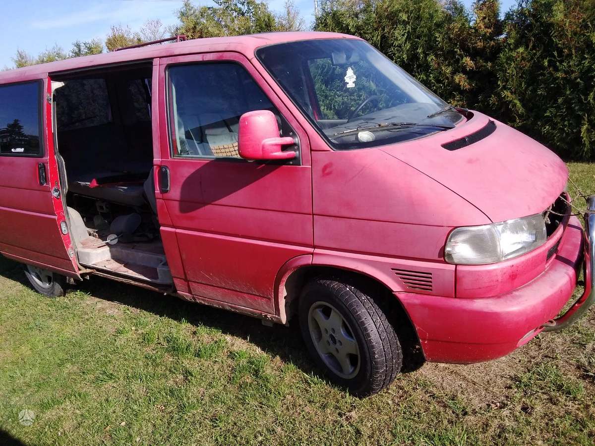 Volkswagen Caravelle for parts