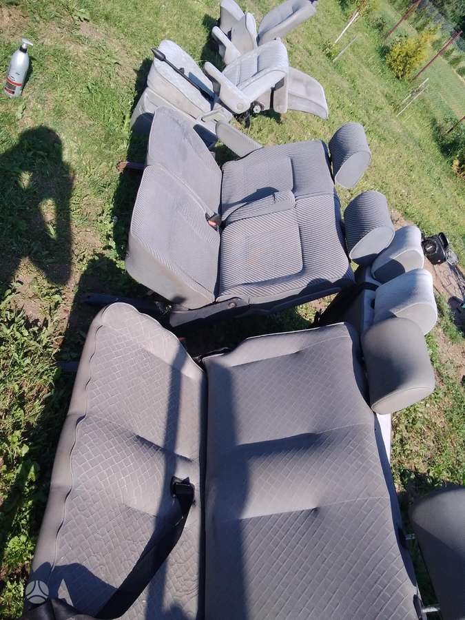 Volkswagen Caravelle по частям